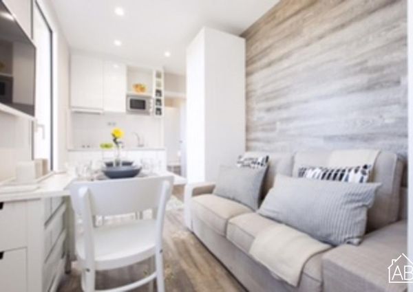Modern seafront apartment for rent with fantastic sea views