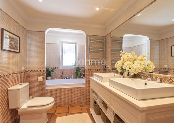Long term rental villa with sea views in Altea Hills