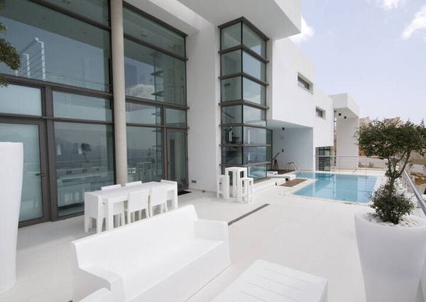 For rent this luxury design villa in Altea Hills.