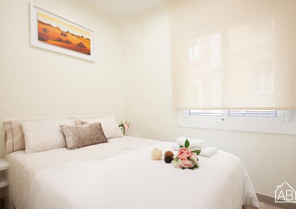 Luxury Two Bedroom Apartment In Heart of Barceloneta Neighbourhood