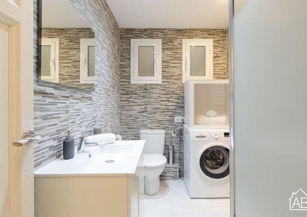 Spacious Three-Bedroom Eixample Apartment with Communal Terrace
