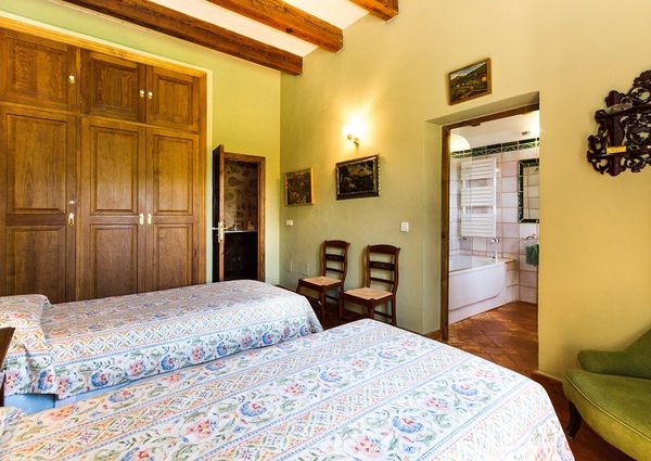 Rustic property for rent in Esporles
