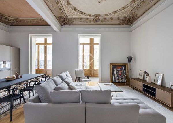 Exclusive apartment to rent in Casa Burés, close to Passeig de Gràcia