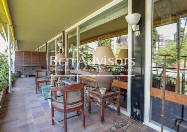 Stately luxury apartment for rent with terraces in Pedralbes