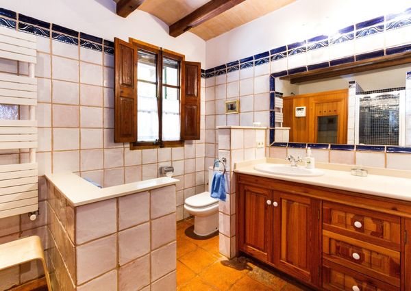Rustic property for rent in Esporles