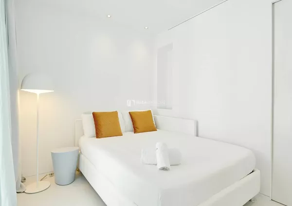 1032 Rent apartment in Patio Blanco 2 bedrooms Botafoch