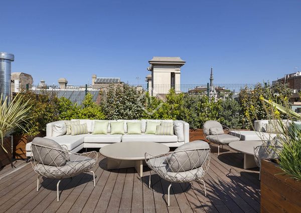Excellent 4 Bedroom apartment for rent in Eixample Right, Barcelona