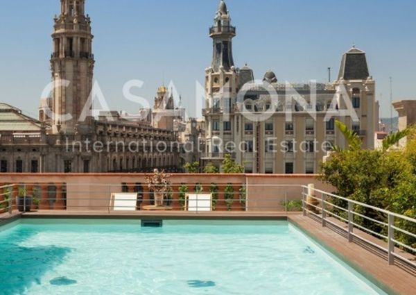 Modern Luxury Apartment Minutes from Port Vell and the Beach