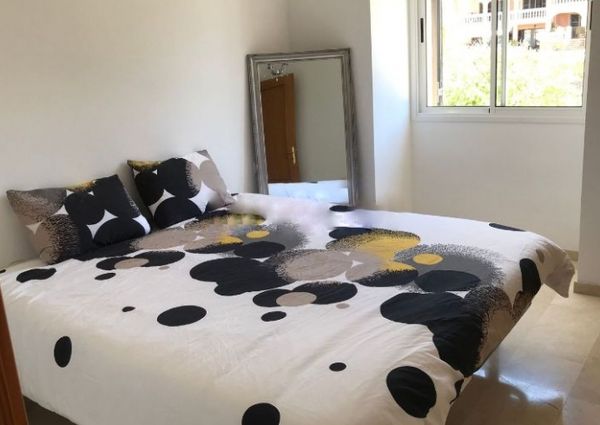 Townhouse with sea views in Son Ver Nou for long term rent