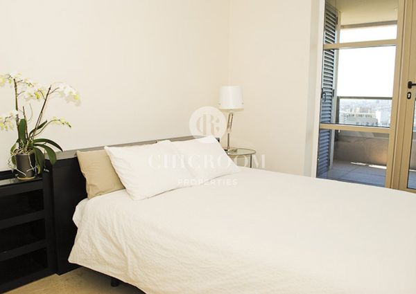 Penthouse for rent with sea views in Barcelona Illa del Llac