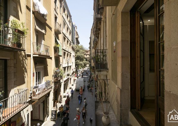 Beautiful Central Apartment with Private Terrace