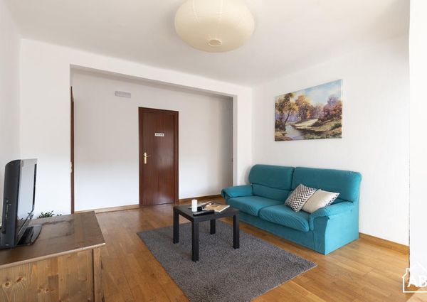 Spacious three bedroom apartment in Sant Joan Despi