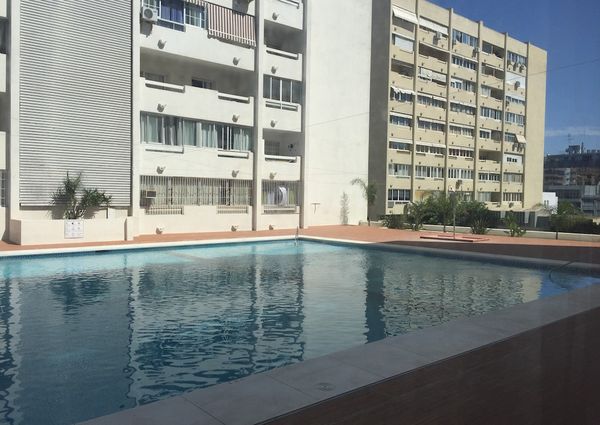 Apartment, Middle Floor in Marbella