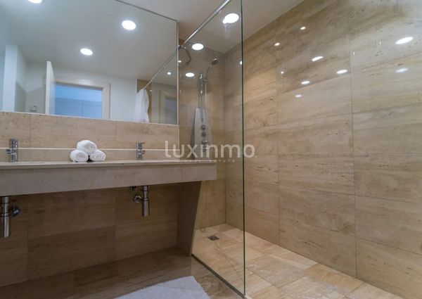 Penthouse overlooking the sea for rent in Mascarat