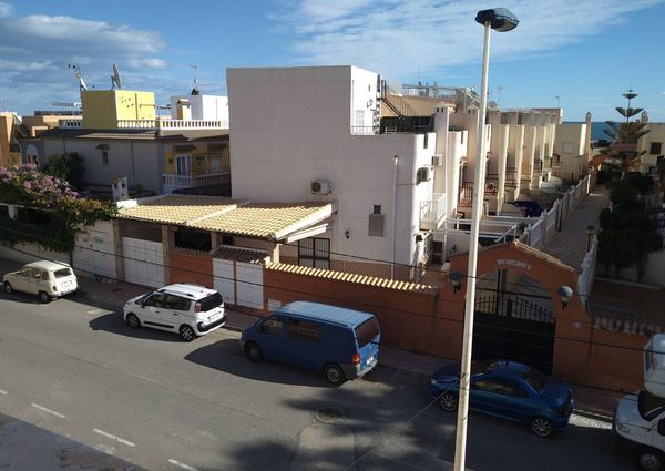 Nice duplex near the sea to rent for long term in Torrevieja