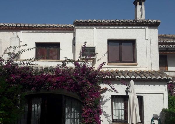 Townhouse for rent in Javea
