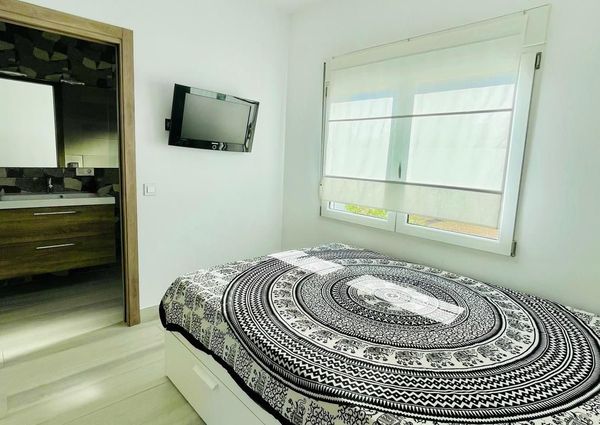 Se alquila para todo el año chalet independiente en Jávea