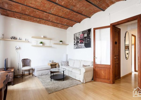 2 bedroom apartment for rent in the Barceloneta area