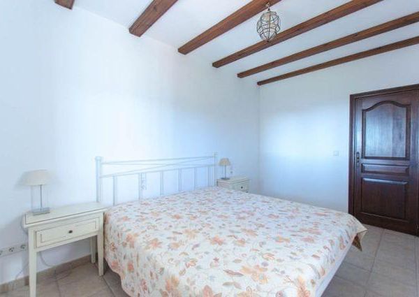 Se alquila para todo el año un magnifico chalet independiente en Benissa