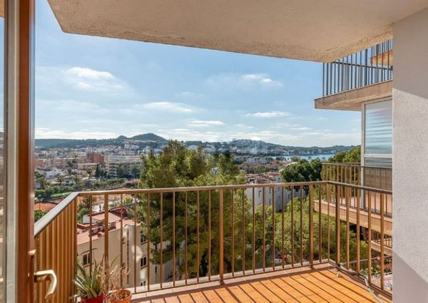Two bedroom apartment in santa ponsa to rent
