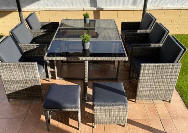 Ground floor apartment with large corner garden for rent in Torrevieja