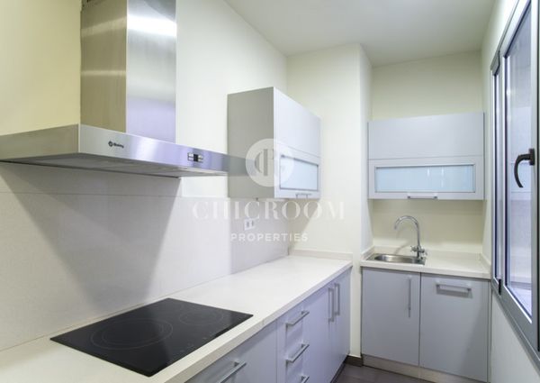 Unfurnished 2 bedroom apartment for rent Eixample