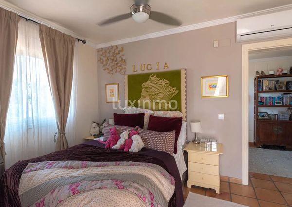 Long term rental villa with sea views in Altea Hills