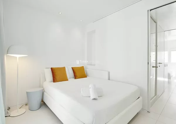 1032 Rent apartment in Patio Blanco 2 bedrooms Botafoch