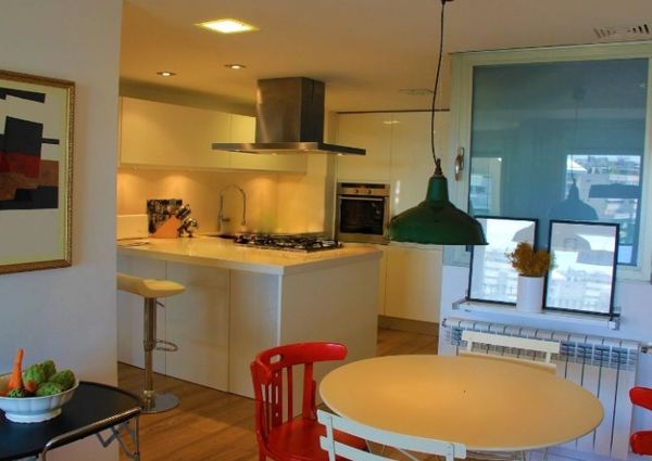 Apartment with harbor views in Palma to rent