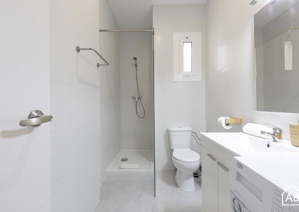 Two-Bedroom Barceloneta apartment with Balcony