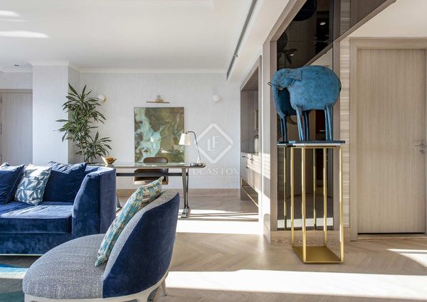 Luxury 2-bedroom presidential suite with views for rent in Diagonal Mar, Barcelona