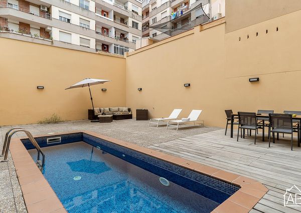 Spacious 3 Bedroom Apartment with a Private Pool