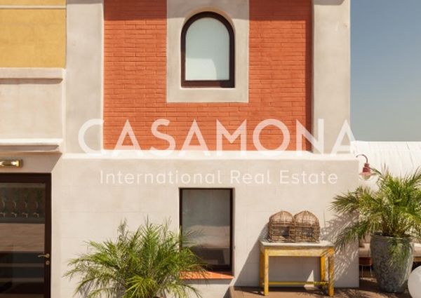 Bright and Beautifully Renovated 3 Bedroom Apartment near Port Vell