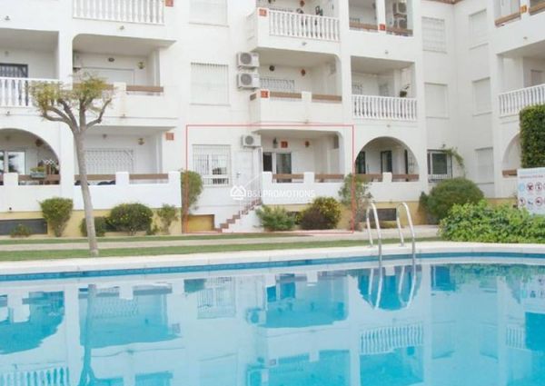Ground floor apartment for rent for long term in Villamartin Golf
