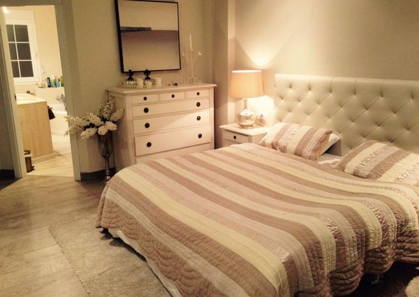 Luxury Villa with 2 separate garages below the house for Long Term Rental