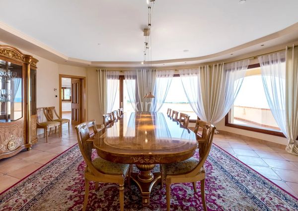 For long term rent exclusive villa in Calpe with outstanding views