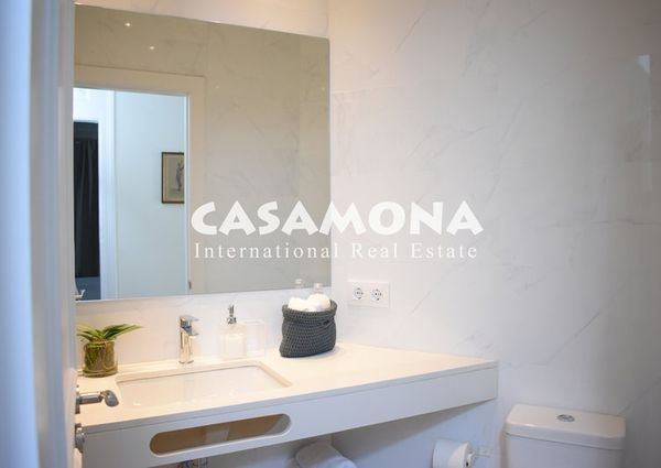 Stylish Apartment in Barceloneta with Views of Port Vell (PALAU)