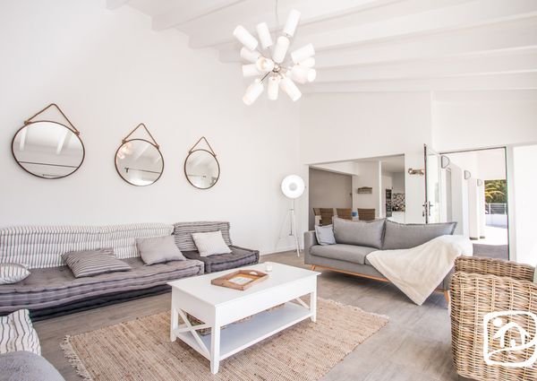 Rent villa EOLE