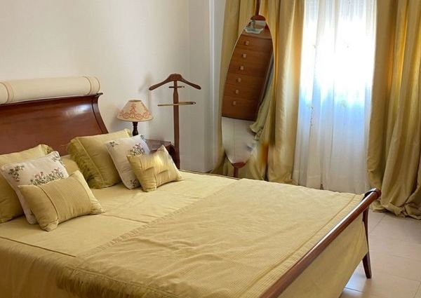 Three bedroom sea view apartment in cala Vinyas for rent