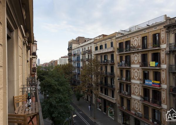 Cosy and Chic Apartment nearby to Sagrada Família