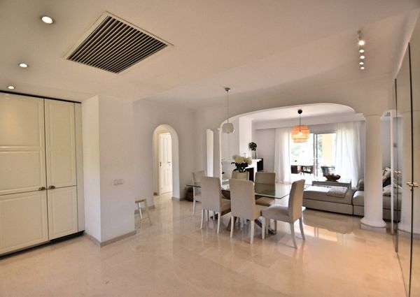 Nice apartment with community pool in Bendinat