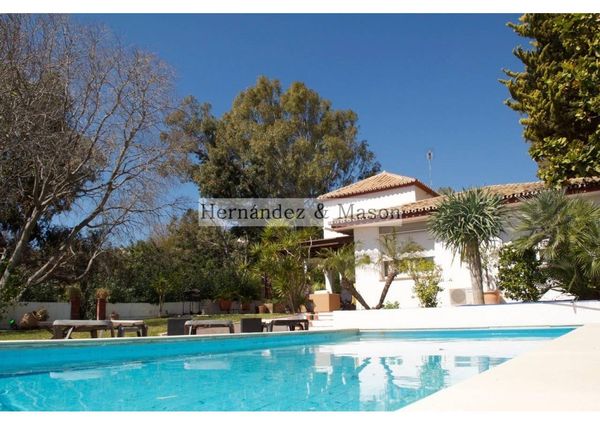 Villa for rent in Benalmádena Pueblo