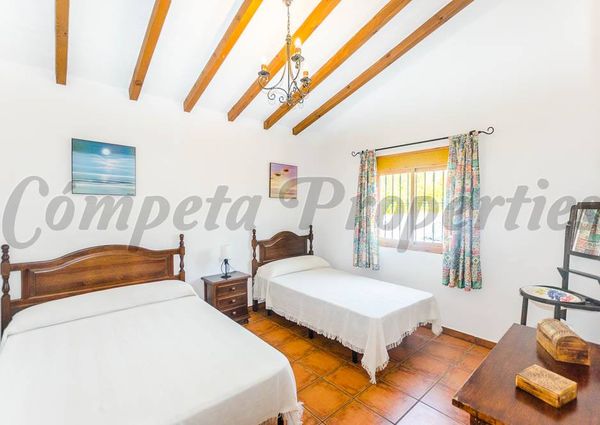 Country Property in Sayalonga, Inland Andalucia in the mountains