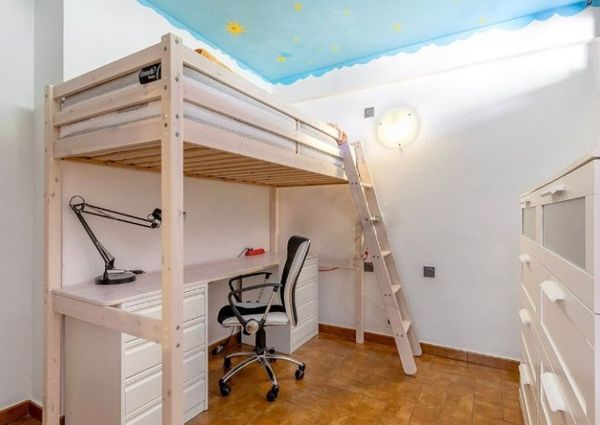 Two bedroom apartment in santa ponsa to rent