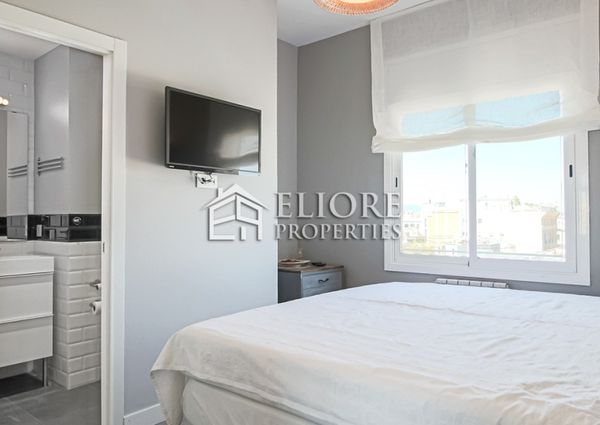 Furnished 3-bedroom apartment for rent in El Gotico in Barcelona