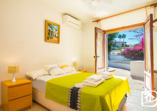 Rent villa LUNA
