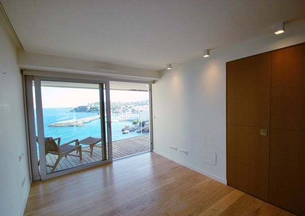 Apartment with sea views in a luxury complex