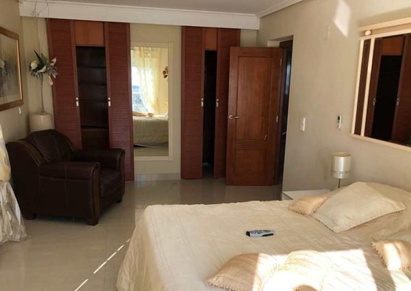 Villa For Long Term Rental In la Nucia
