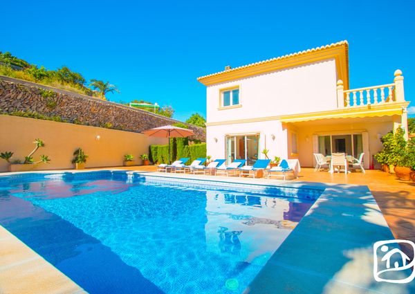 Rent villa LA MARINA