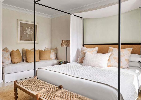 VILLA ROSARIO ·3 Bed in prestigious golden mile